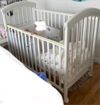 Cuna TRAMA bebé blanca - Cuna infantil con colchón