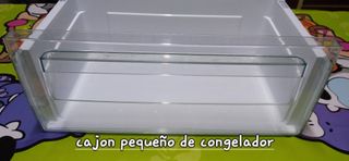 Se vende cajones de nevera estanteria de plástico 