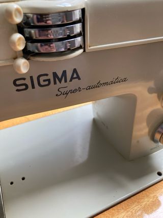 Máquina de coser antigua Sigma Super automática s