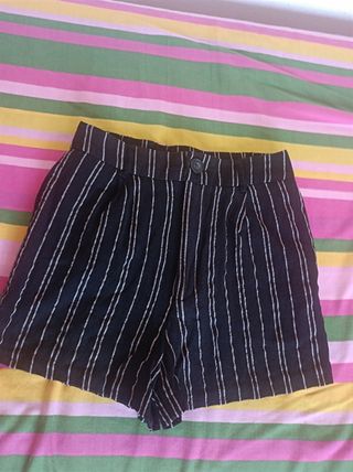 Pantalon lino corto 36 rayas blanco-negro