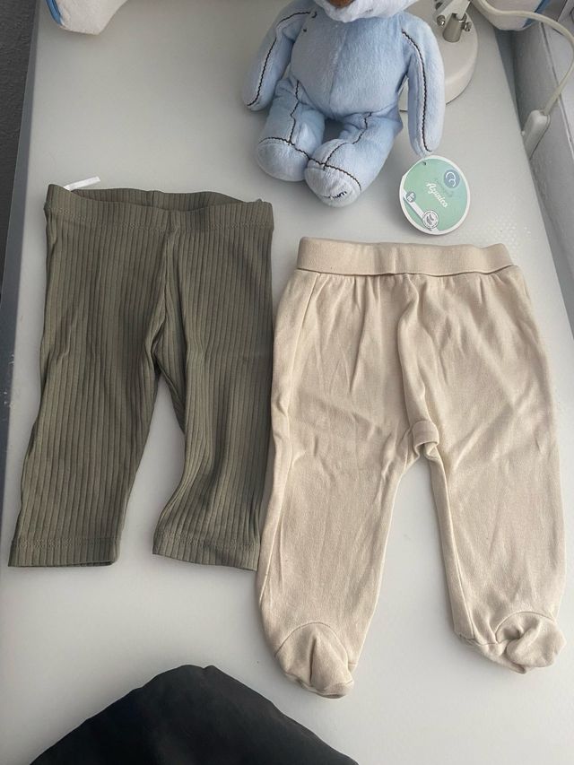 Pantalones bebé nuevos