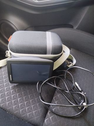 TomTom GPS 4EN42 Z1230 con funda, cable y ventosa