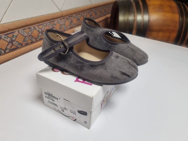 Pisamonas 3 pares Zapatos niña  rojos, rosa y gris