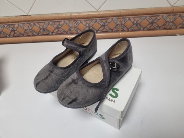 Pisamonas 3 pares Zapatos niña  rojos, rosa y gris