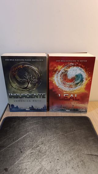 Pack 2 libros (Leal + Insurgente) Veronica Roth
