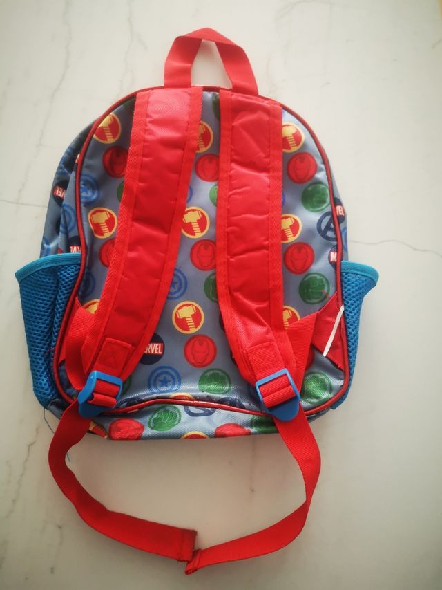 Mochila Vengadores niño pequeño