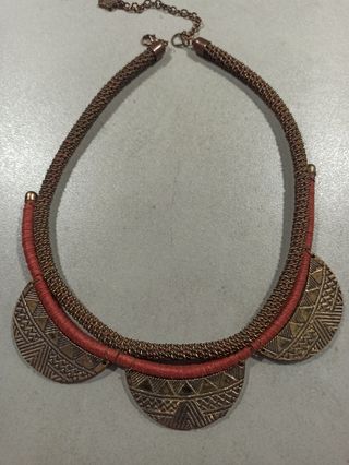 Collar étnico 