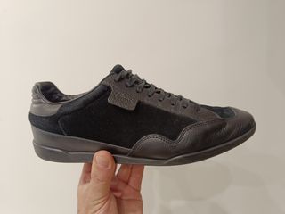 Zapatillas Gucci negras talla 41
Originales