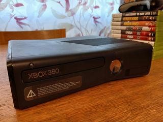 Xbox 360+1 mando+10juegos