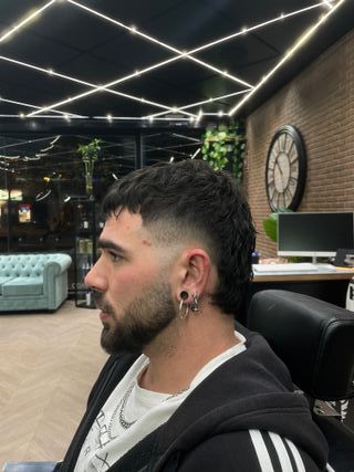 Barbero a Domicilio – Corte, Barba y Estilo dond