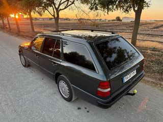 Mercedes-Benz Clase E 1987