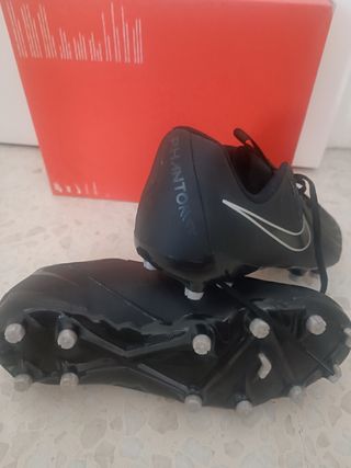 Nuevas. Botas fútbol Nike Jr Phantom 38