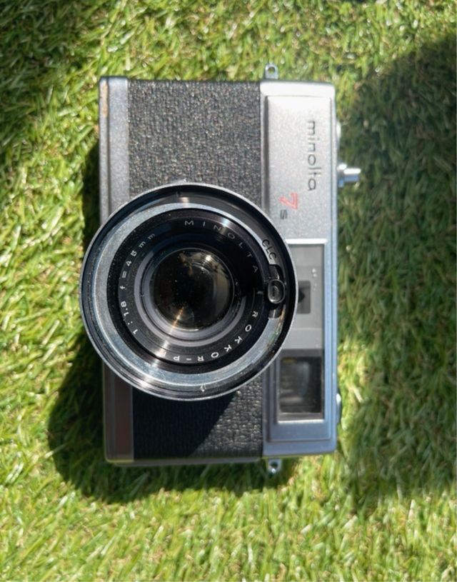 Minolta Hi-Matic 7s cámara vintage

