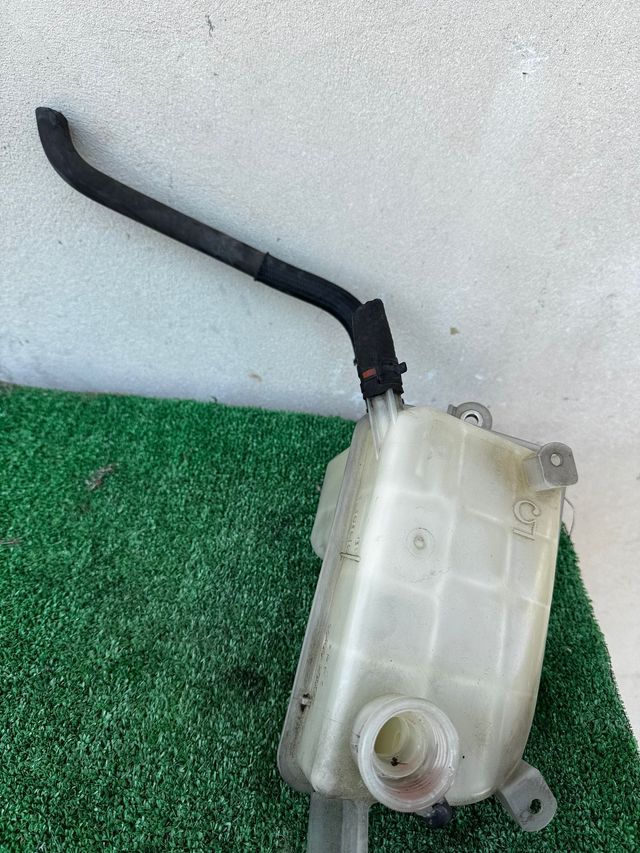 VASCHETTA ACQUA RADIATORE TOYOTA AURIS 2010-2012