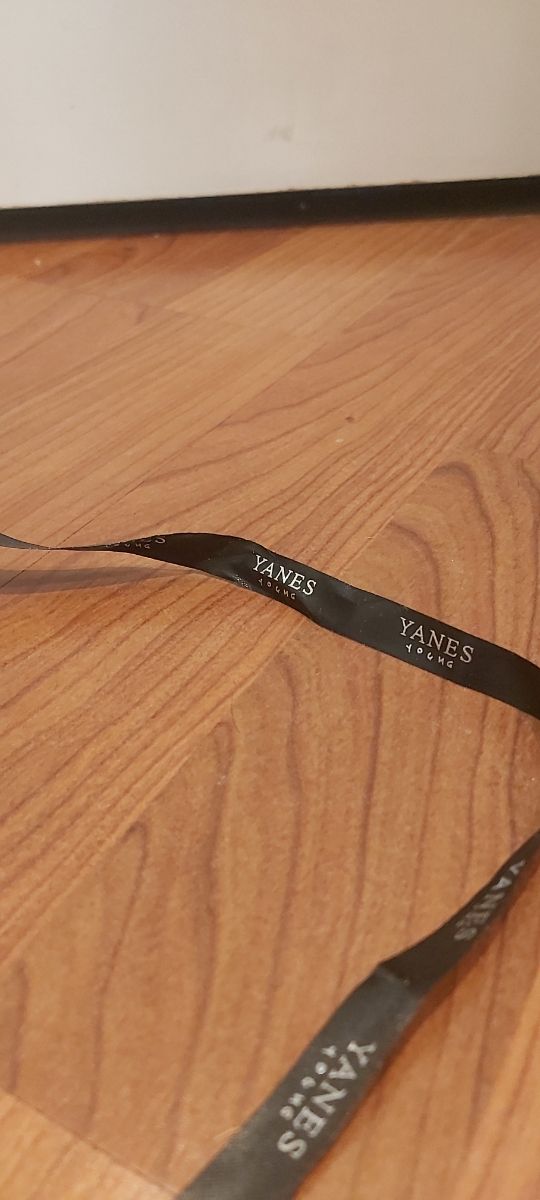 Yanes. Caja regalo Yanes - Beige y Negro