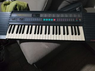 Yamaha PSR-28 Teclado
