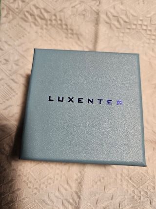 2 Gargantillas doradas nuevas