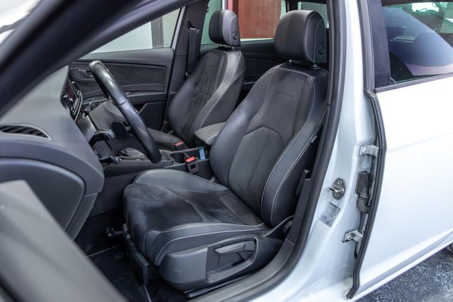 SEAT Leon CUPRA 300 4DRIVE (2018)