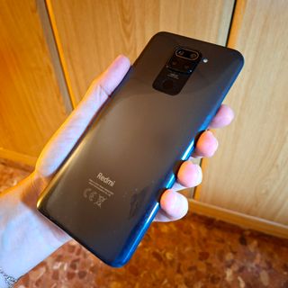 Xiaomi Redmi Note 9 

