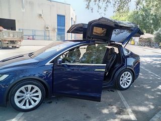 Tesla Model X 90D 4WD 386 kW (525 CV)