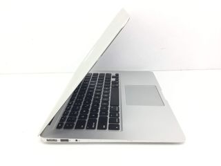 portatil apple apple macbook air core i5 1.8 13 (2017) (a1466)