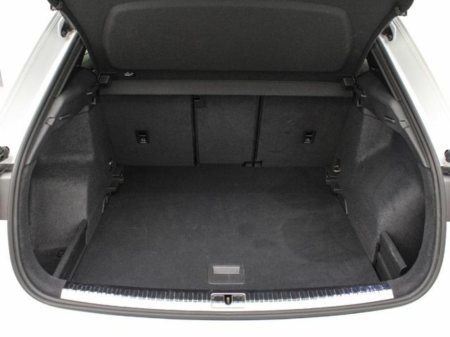 AUDI Q3 2.0 40 TDI S TRONIC QUATTRO BLACK LINE 193 5P