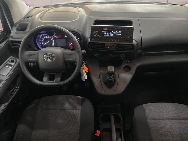 TOYOTA Proace city Proace city Verso 1.5D Family Active L1.