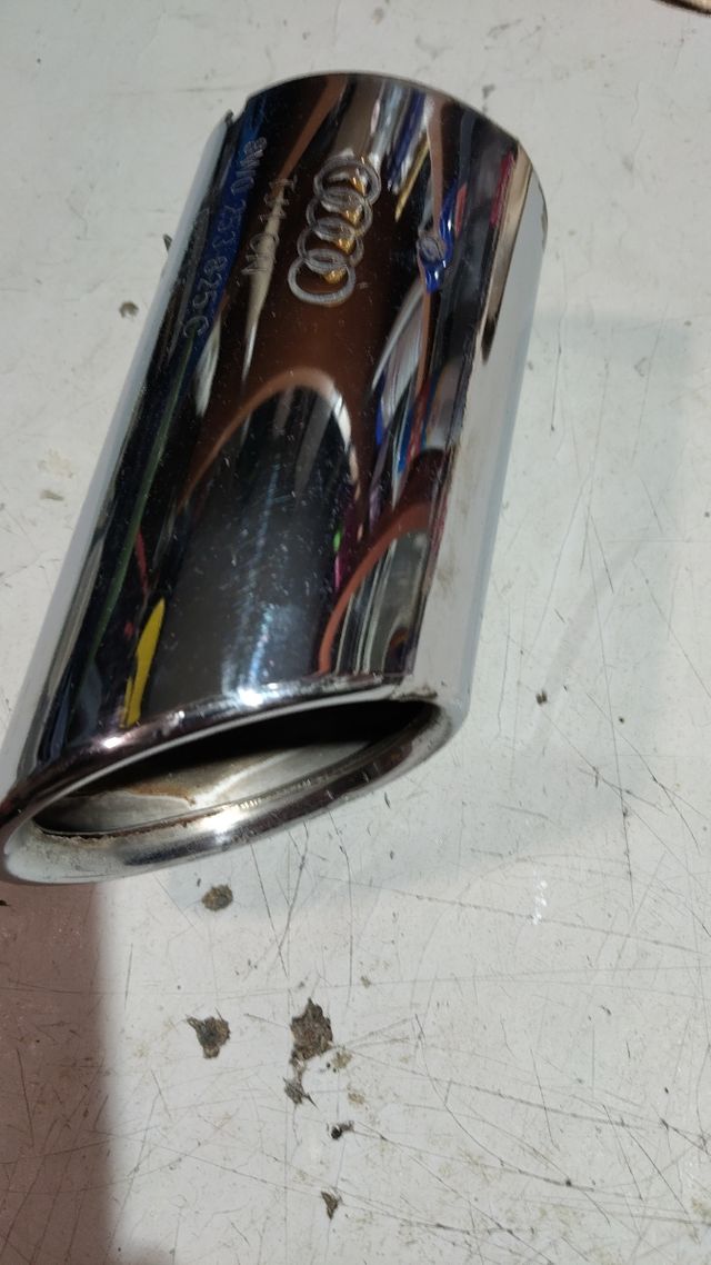 Cola escape Audi A5 - 8WO 253 825 C