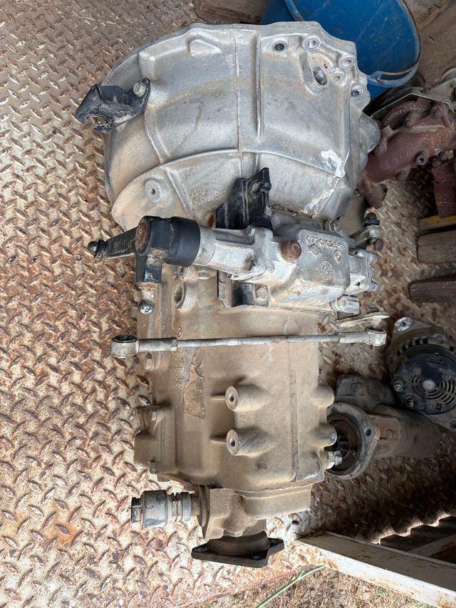 Caja cambios Nissan Atleon 120