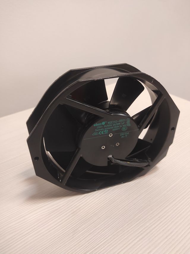 Ventilador extractor Ebm Papst, alto rendimiento 