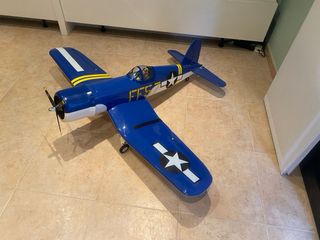 Avión Corsair RC escala
