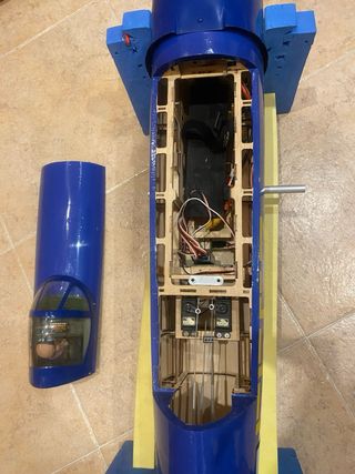 Avión Corsair RC escala