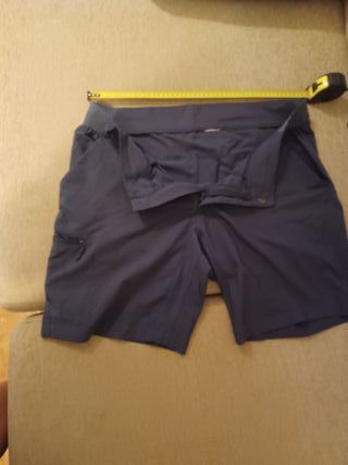 Pantalón corto Quechua azul-gris trekking