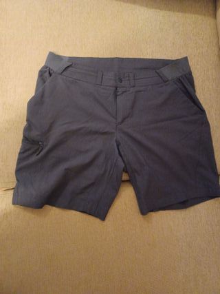 Pantalón corto Quechua azul-gris trekking