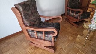 Sillón y sofá  madera