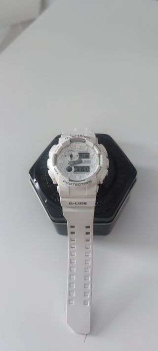 Reloj G-SHOCK Casio blanco GAX-100A-7ADR