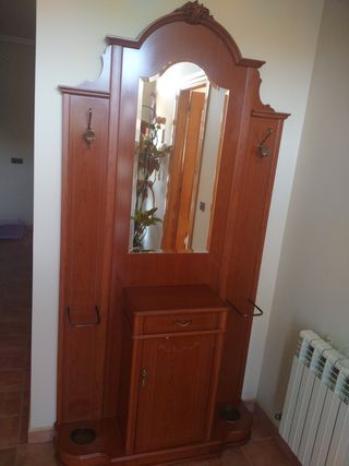 Mueble recibidor madera,en buen estado