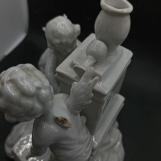 Statua Cherubini Ceramica tedesca bianca
