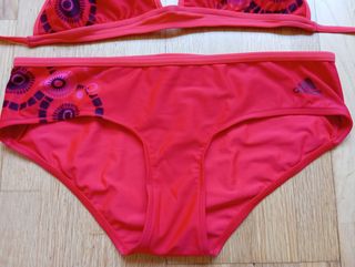 Bikini 40 + Bolsa de playa