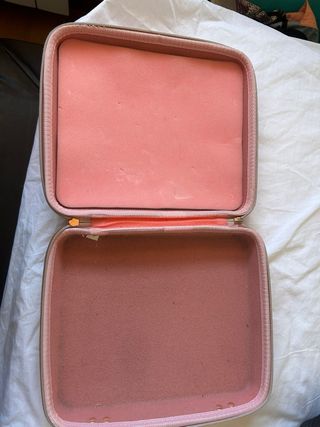 Maleta maquillaje o skincare rosa 