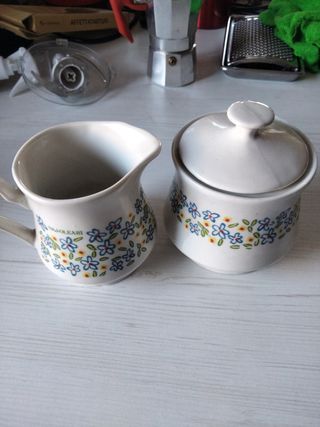 Lattiera & Zuccheriera Naj Oleari