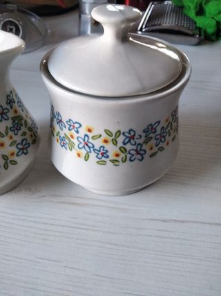Lattiera & Zuccheriera Naj Oleari