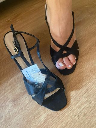 Sandalias Zara negras raso -talla 40 SIN ESTRENAR