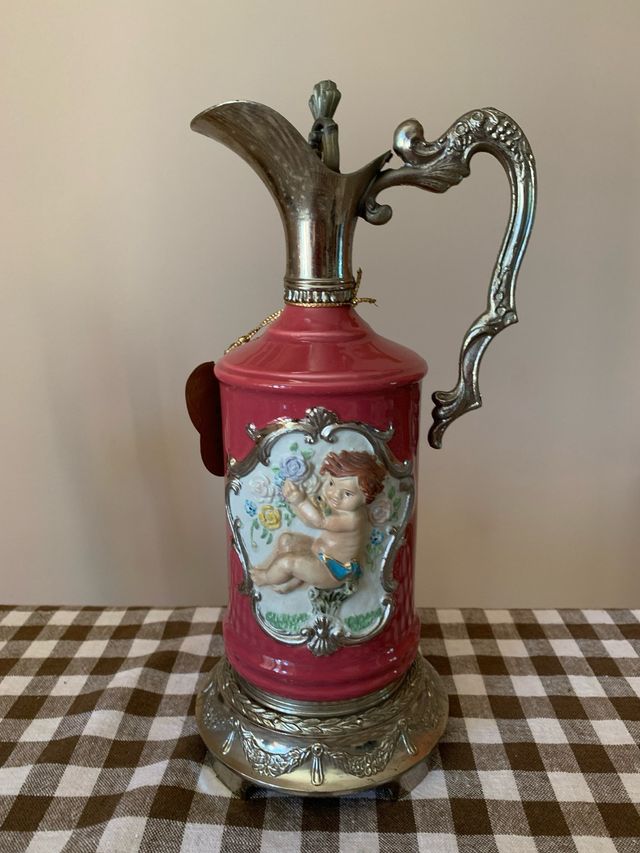 bellissima e raffinatissima caraffa in ceramica