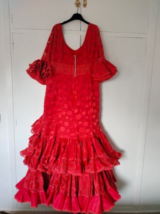 Traje Flamenca color coral 

