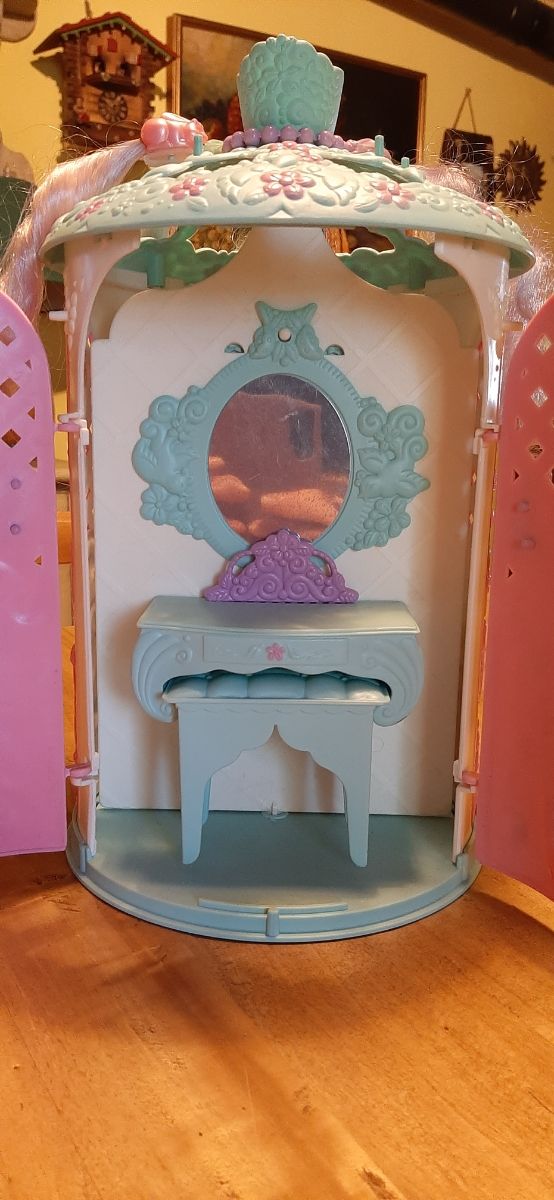 Trono di Bellezza Lady Lovely Locks interno verde
