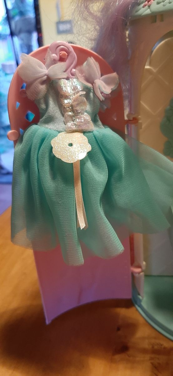 Trono di Bellezza Lady Lovely Locks interno verde