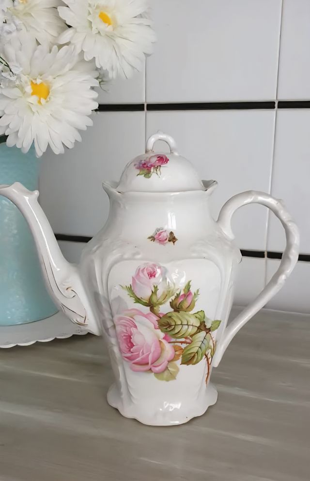 Maxi Caffettiera in porcellana con la rosa