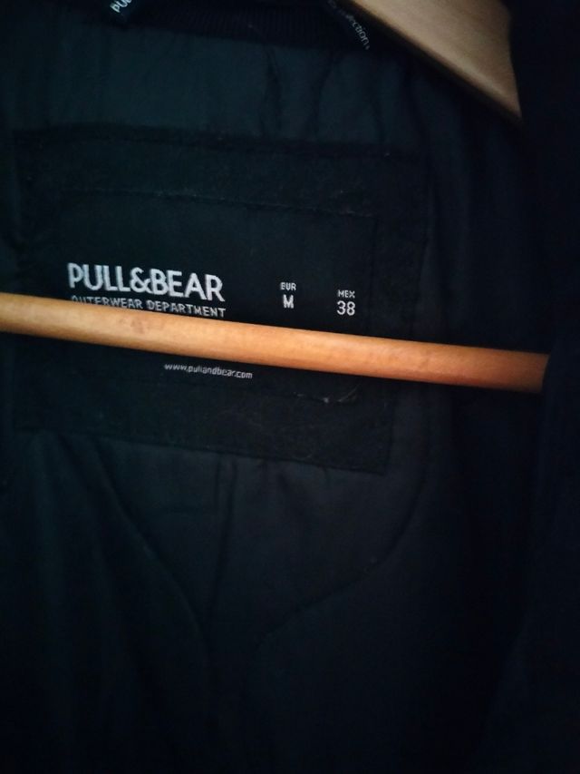 Parka negra Pull&Bear - Talla M