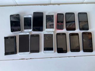 Lote 14 Telèfonos Móviles para pieza